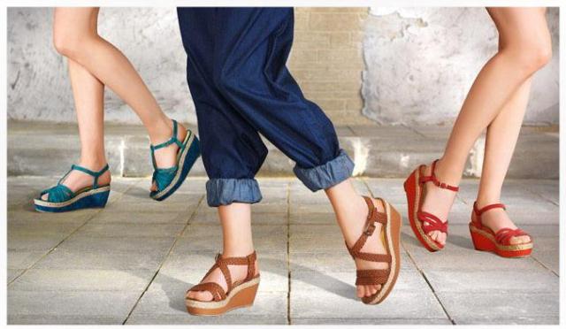 en moda dolgu topuk sandalet modelelleri