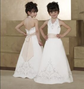 kız çocuk için beyaz abiye elbise modeli