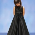 kız-çocuk-için-siyah-abiye-elbise.jpg