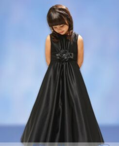 kız-çocuk-için-siyah-abiye-elbise.jpg