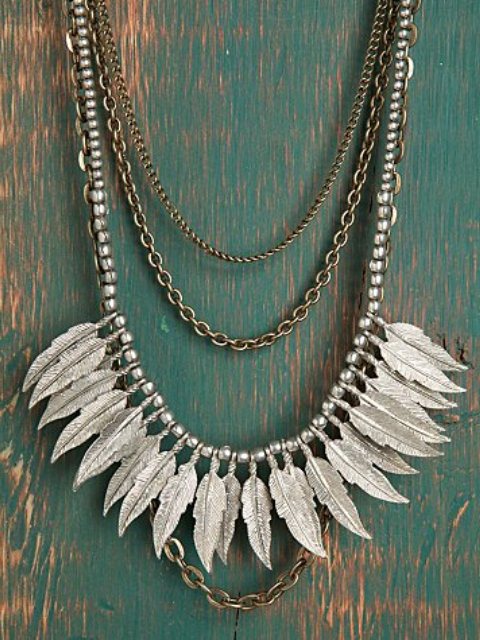 bohem tarzı yaprak şeklinde kolyeler