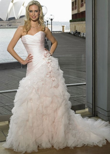 en güzel tüylü gelinlikler