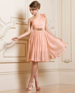 en şık tek omuz elbise modelleri