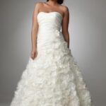 en trend büyük beden gelinlik modelleri