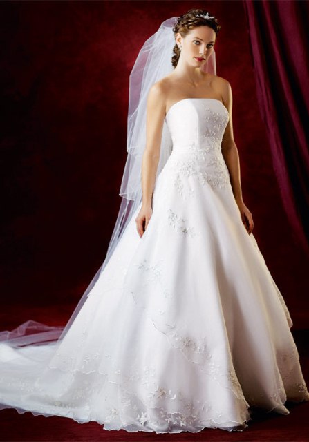 hafif kabarık gelinlik