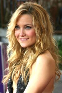 kendinden dalgalı saçlar