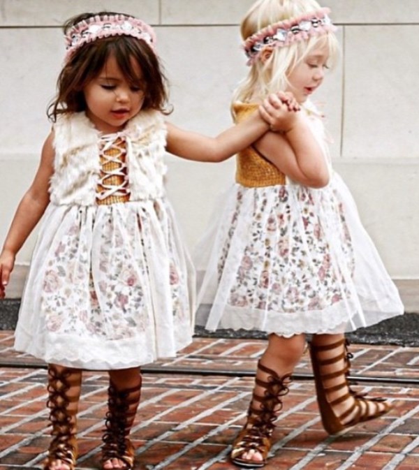 kız çocuk dantel abiye elbise modeli