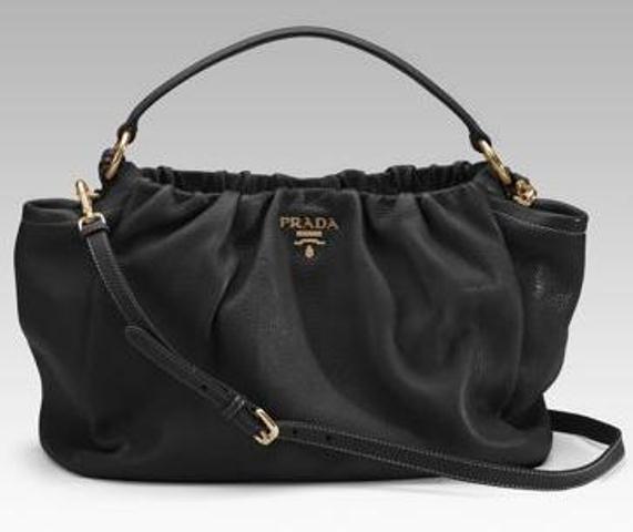 prada siyah çanta
