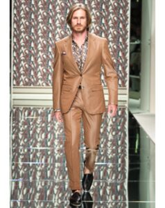 toprak rengi takım elbise