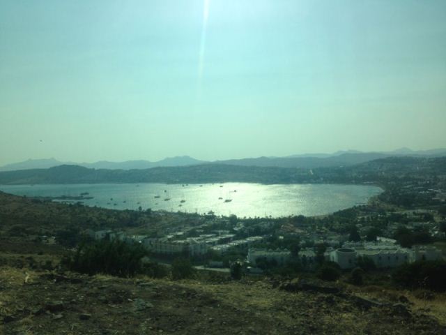 bodrum tepeden görüntüsü