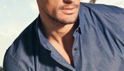 gap klasik erkek gömlek modeli