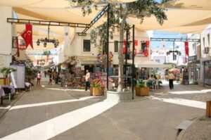 yalıkavak çarşısı