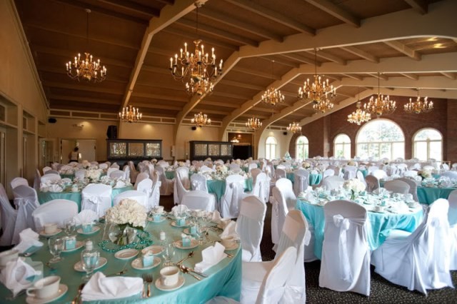 açık mavi düğün masası dekorasyonu