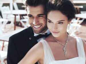 ariş pırlanta kolye