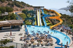 bodrum holiday resort kaydırak havuzu