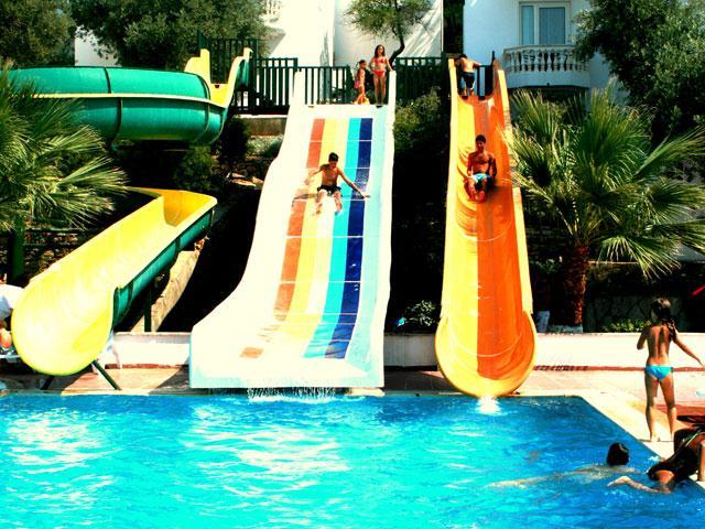 caliente bodrum resort kaydıraklı havuz