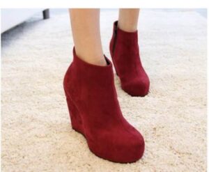 en trend dolgu topuk kısa botlar