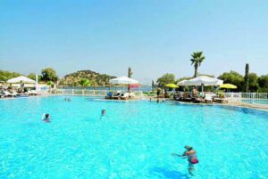 golden age hotel bodrum havuzu