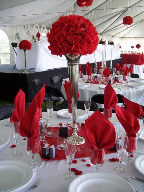 kırmızı düğün masası süslemeleri