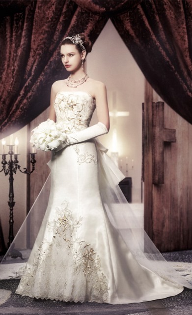 kraliyet gelinlikleri