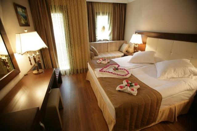 latanya beach resort otel odalar