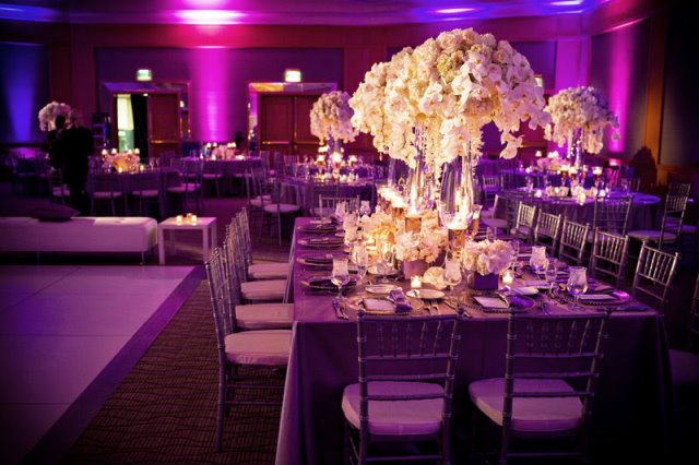 mor düğün dekorasyonu