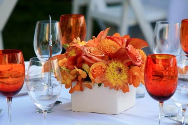 turuncu düğün masası aksesuarları