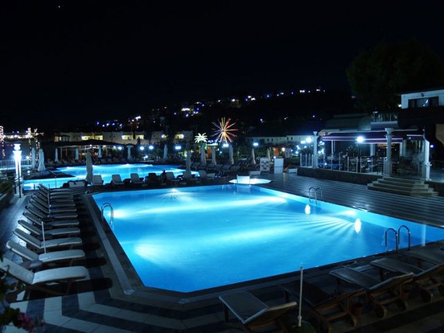 yalıkavakta konaklama