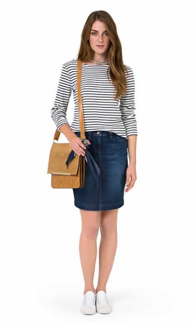 yargıcı kot etek ve bluz