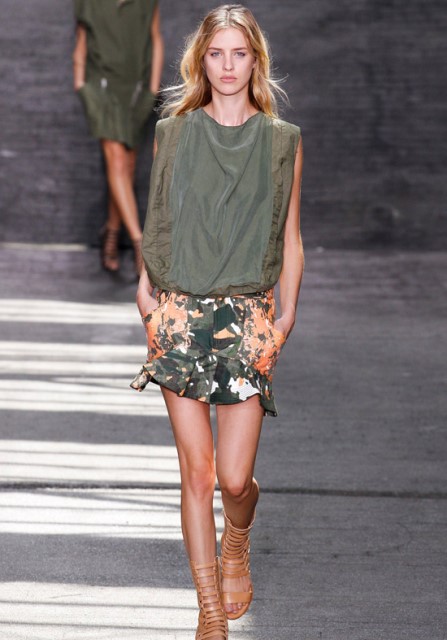 asker desenli kıyafet modası