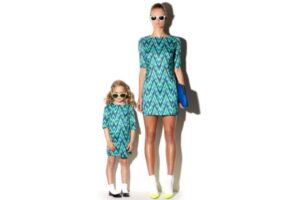 anne kız bir örnek kıyafet modeli