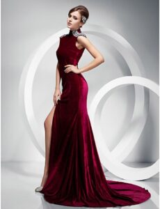 kırmızı kadife elbise modeli