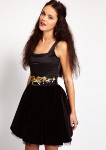 kısa kadife abiye elbise