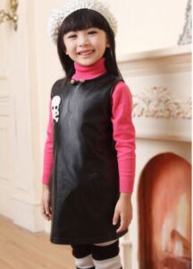 kurukafalı siyah kız çocuk elbise modeli