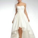 arkası uzun kısa gelinlik modeli