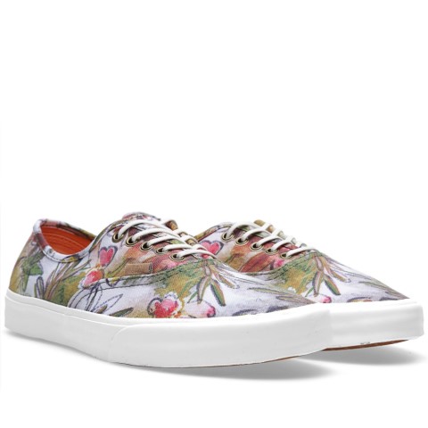 en trend çiçekli spor ayakkabı modelleri - vans spor ayakkabı modelleri