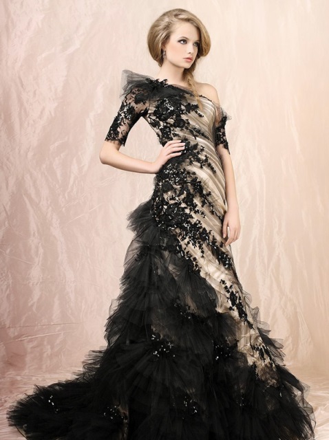 fransız danteli uzun abiye elbise modeli