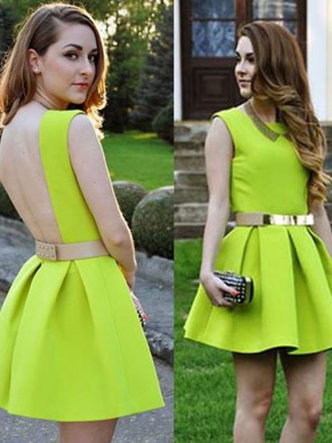 belden kemerli kısa elbise