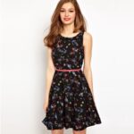 zayıf gösteren belden kemerli elbise