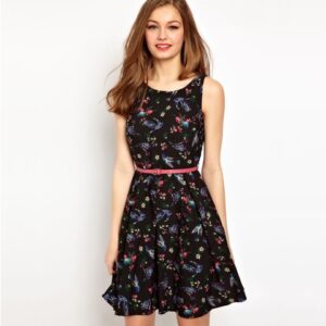 zayıf gösteren belden kemerli elbise