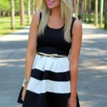 Siyah beyaz çizgili etek kombinleri