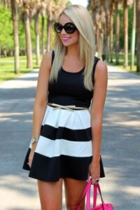 Siyah beyaz çizgili etek kombinleri