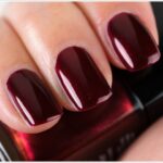 Sezonun En Trend Rengi - bordo oje modası