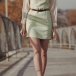 kolları uzun elbise modeli