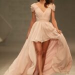 arkası uzun abiye elbise modeli