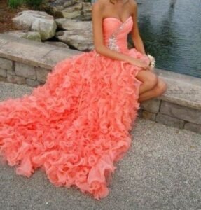 pembe fırfırlı abiye elbise modeli