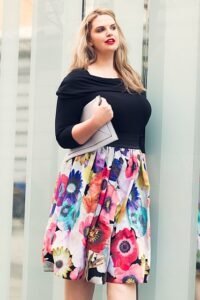 genç tarzda büyük beden elbiseler