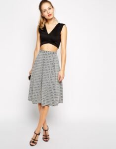 diz hizasında etek modeli