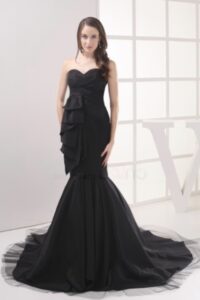 siyah balık elbise modeli