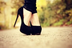 en güzel topuklu mezuniyet ayakkabıları